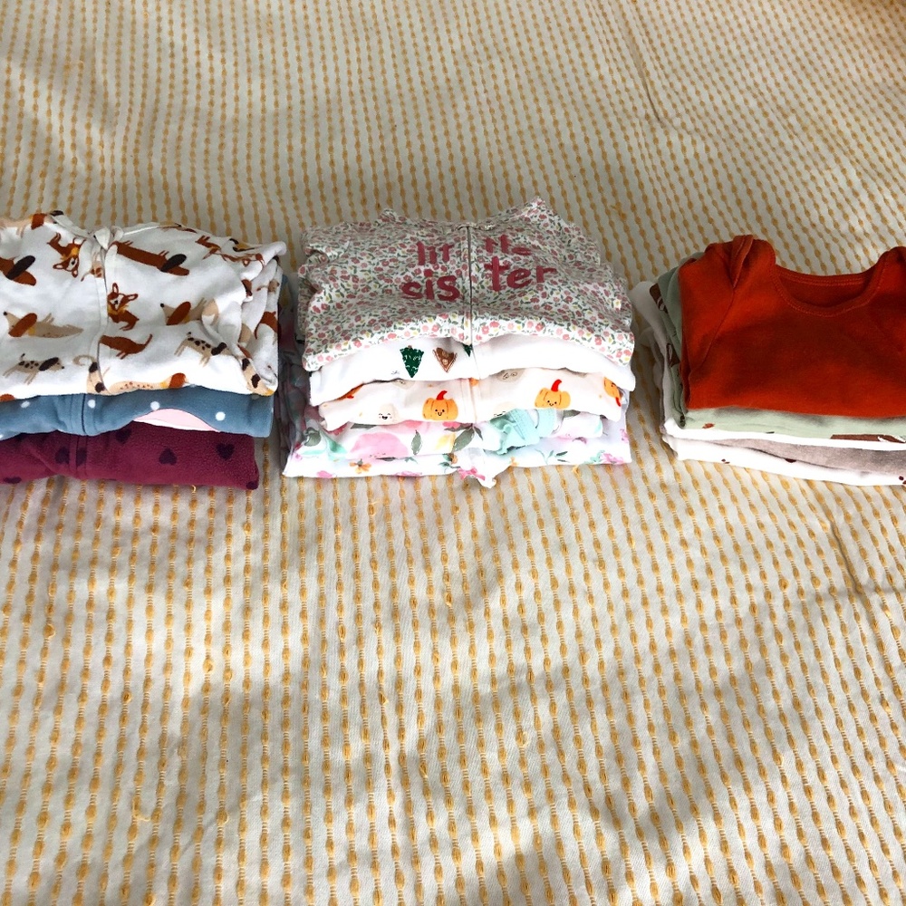 DUPLICATE LISTING - ALREADY SOLD 9-12 months baby clothes bundle